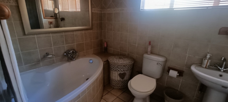 4 Bedroom Property for Sale in Sasolburg Ext 11 Free State